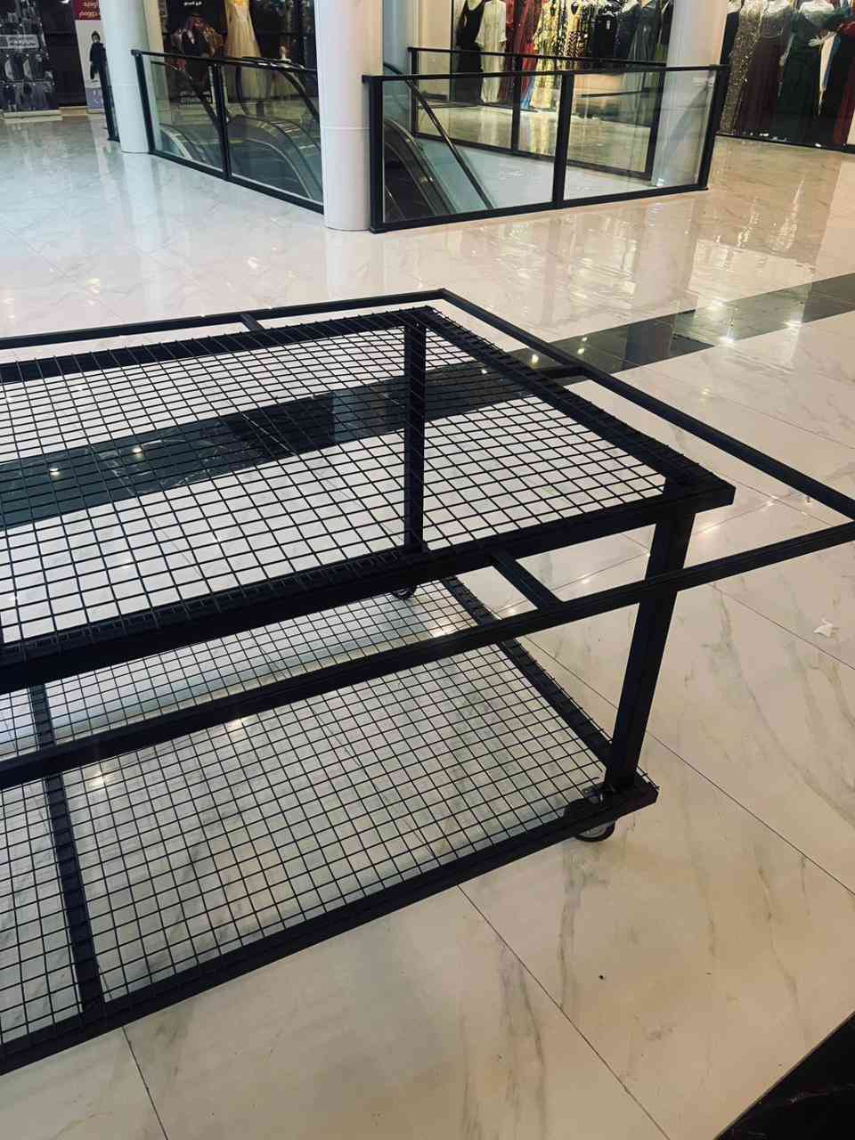 ميز حديد متعدد الاستعمالات
سعره 200 الف 
تواصل واتساب ***********
مكان اربيل مناره
