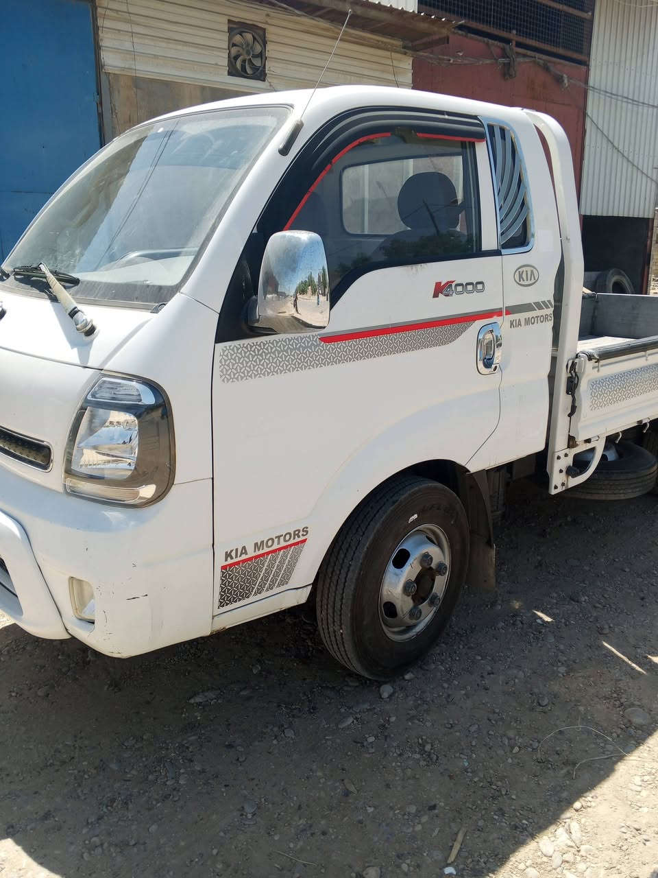 كيا فحل موديل ٢٠٢٠ لبيع السياره جديده خير من الله جاهزه رقمه بابل 
٠٧٧٧٠٥٣٩٠٠المكان بغداد الامين الثانيه


**إذا كنت صاحب هذا الإعلان وتريد حذفه لأي سبب، رجاءا أرسل رسالة إلى الدعم الفني**