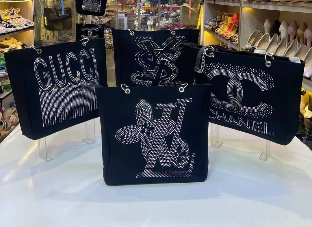 جمله و مفر العنوان العماره شارع بغداد سوق العلافين مقابيل سوگ عبد الله الحسين يوجد خدمة توصيل لكافة المحافظات ***********
