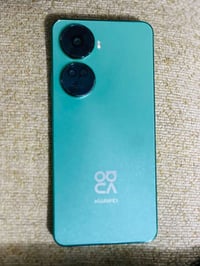 جهاز نظيف شرط كسر كرتون نوعيه هواوي ذاكره 256 الجهاز ما مستخدم شيء قلي...