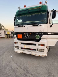 اكتروس • ٢٠٠٢ • ٣ محاور