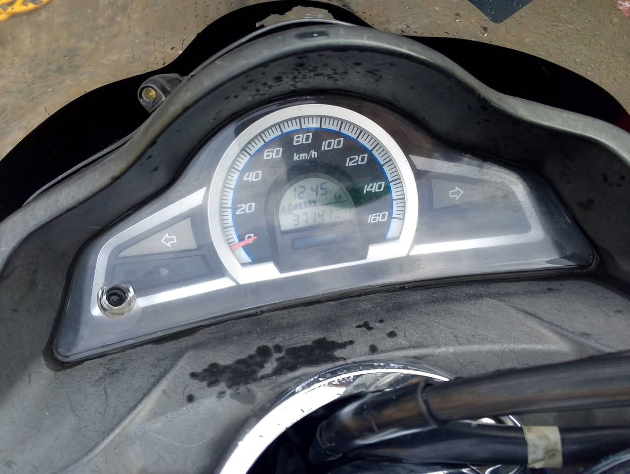 سلام عليكم متوفر pcx مرقم جيل الثاني للبيع عنوان بغداد تحويل ثاني يوم
***********
