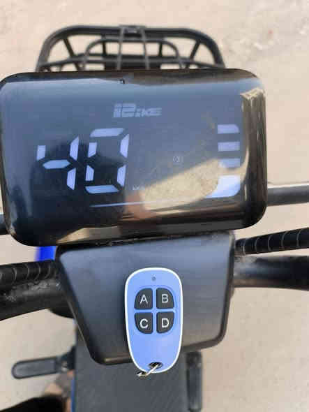 السلام عليكم
دراجة شحن للبيع
ريان حجم14 سرعة40 ملف1000W شاحنة موجودة بصمه فقط جديدة مكفولة (ثلاث سرعات) السعر 275 ومجال بسيط للطيبين مكان ناصرية مركز أي استفسار رقمي واتساب
*********** رصيد ***********
