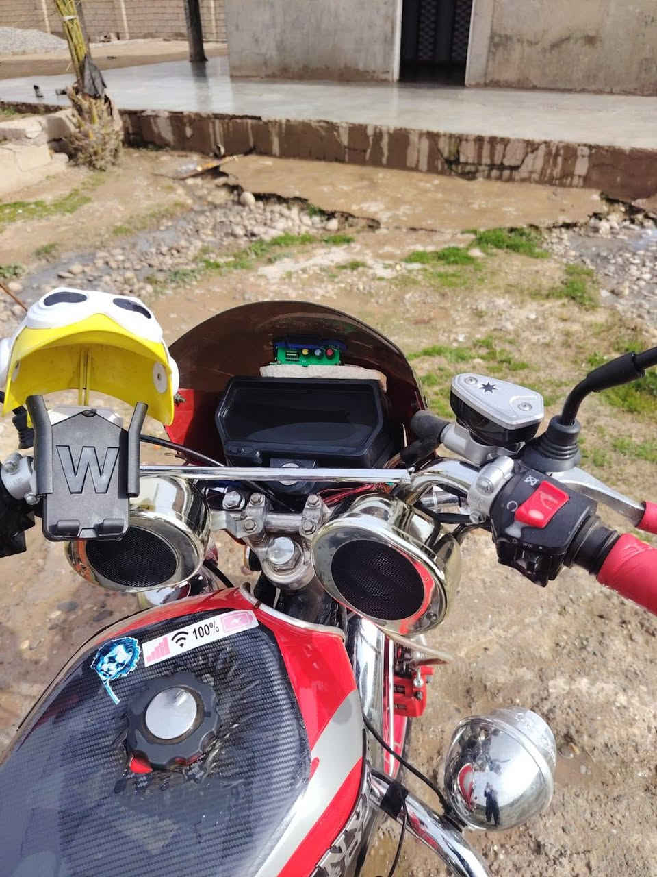 السلام عليكم ورحمة الله وبركاتة
ماطور جني ابو الكله للبيع 
موديل 2024
كلشي شغال وجديد
السعر 750 وبي مجال شويه
للتواصل ***********
