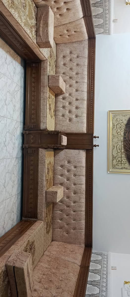 السلام عليكم تخم للبيع مستعمل اقل من سنه اخو الجديد الخشب زان الاصلي شرط الفحص القياس 20 متر السعر 2 مليون 750 وبي مجال للشراي


**إذا كنت صاحب هذا الإعلان وتريد حذفه لأي سبب، رجاءا أرسل رسالة إلى الدعم الفني**