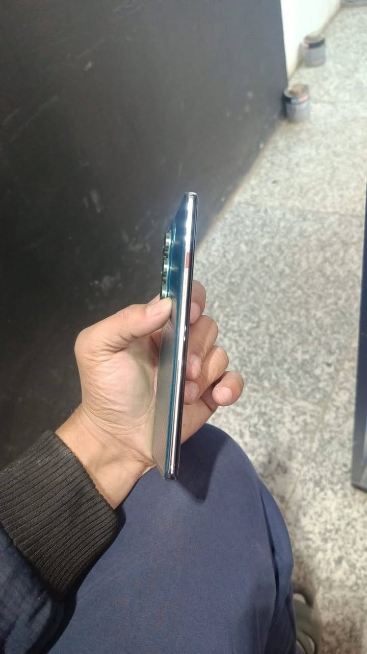 كامون 40 برو5Gبيع فقط نضافة 99
غراضة كاملة سعر 275قفل 
مكاني بغداد


**إذا كنت صاحب هذا الإعلان وتريد حذفه لأي سبب، رجاءا أرسل رسالة إلى الدعم الفني**