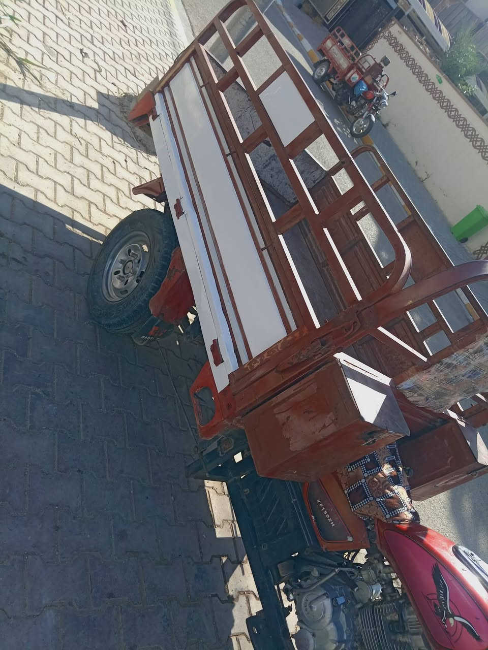متاح ستوته ام طير ٢٠٢٠ مكمركه اورقها كامله كهربائيتها شغله كلها مكانها هيت سعرها مليون و ٣٠٠
***********
