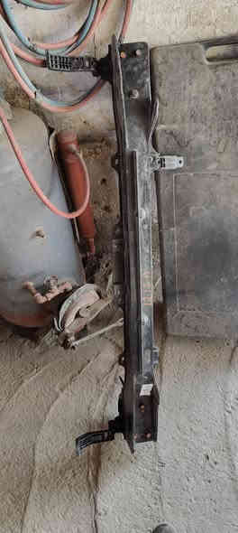 سلام عليكم براكيت خلفي النتره موديل تلاثه وعشرين أمريكي تفصيخ قيم وخذ مكاني بغداد  رقم الهاتف ***********
