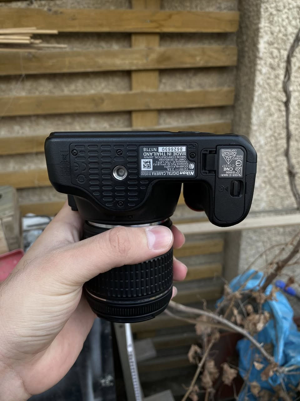 للبيع كامرا نيكون 3500 الحديثة السرعة ودقه وسلاسه فول بلوتوث نضافة 100% 
شتر 3 الف زيرو كارتونه 
ملحقات 
عدسه 18-55 VR مانع اهتزاز ام قفل حديثه 
شاحنة
بطاريه
كارتونه 
السعر 380 الف وبي مجال للطيبين 
مكان بغداد البنوك 
لايوجد توصيل


**إذا كنت صاحب هذا الإعلان وتريد حذفه لأي سبب، رجاءا أرسل رسالة إلى الدعم الفني**