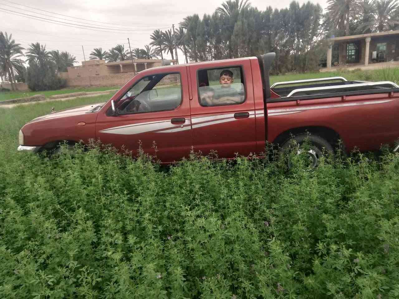 بسم الله اخوان نيسان 2009 كير اكسل محرك خير من الله السياره حلوه ونضيفه مكاني الرمادي رقم انبار رقم ألماني كير ومحرك مال 2013  تخم تاير دوشمه جديده تحويل مباشر سنويه بعدها ماساقطه السيارة بيها صبغ للاستفسار اتصل ***********
