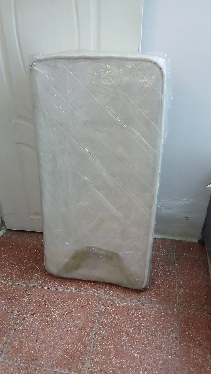 دوشك سرير طفل سبرنك
عمق ١٧
عرض ٦٠
طول ١١٧
بغداد الراشديه


**إذا كنت صاحب هذا الإعلان وتريد حذفه لأي سبب، رجاءا أرسل رسالة إلى الدعم الفني**