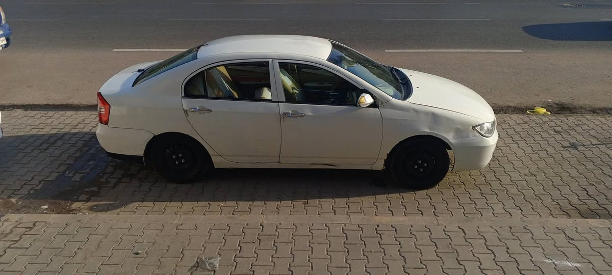 سلام عليكم سياره اليفان موديل 12 رقم جديد بسمي السعر 38 مكاني نجف بيع مراوس بس خصوصي ***********
