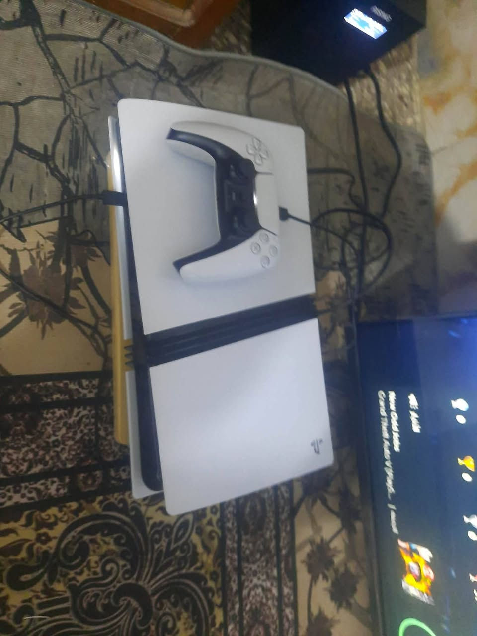السلام عليكم
 بلي 5 برو 2 تيرا للبيع معا يوبي اس 3000
وجستك باندل الشري يدخل خاص


**إذا كنت صاحب هذا الإعلان وتريد حذفه لأي سبب، رجاءا أرسل رسالة إلى الدعم الفني**