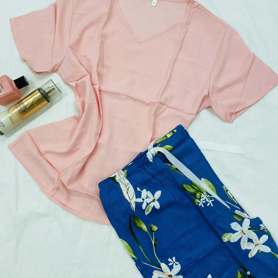 بجايم الكشخة المرتبه والي ترهم مع الخطار من شدة الجمال و النزاكة 
♏️ قياس فري سايز
💵 سعر 14 الف 
🚚 توصيل 5 الف لجميع المحافظات 

للحجز ارسلي صوره المنتج و القياس و كشخي و ادللي علينا 😉


**إذا كنت صاحب هذا الإعلان وتريد حذفه لأي سبب، رجاءا أرسل رسالة إلى الدعم الفني**