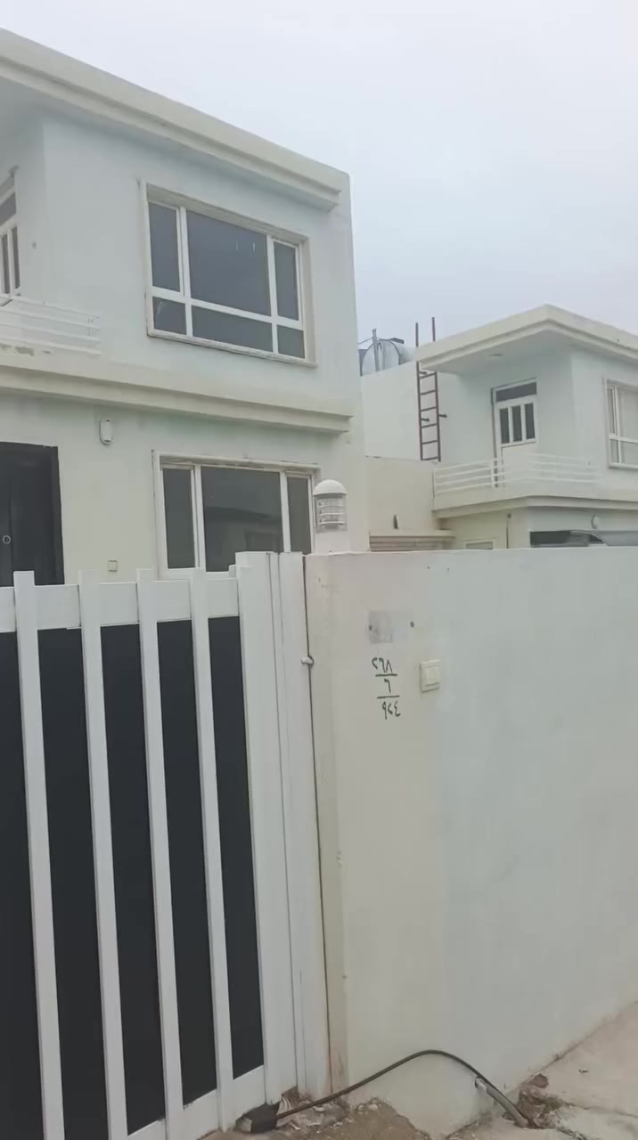 بسم الله للبيع 200م غرفتين وصالة ومطبخ وصحيات منطقة كاني ستي قرب سرجنار قرب رابرين 
،***********
