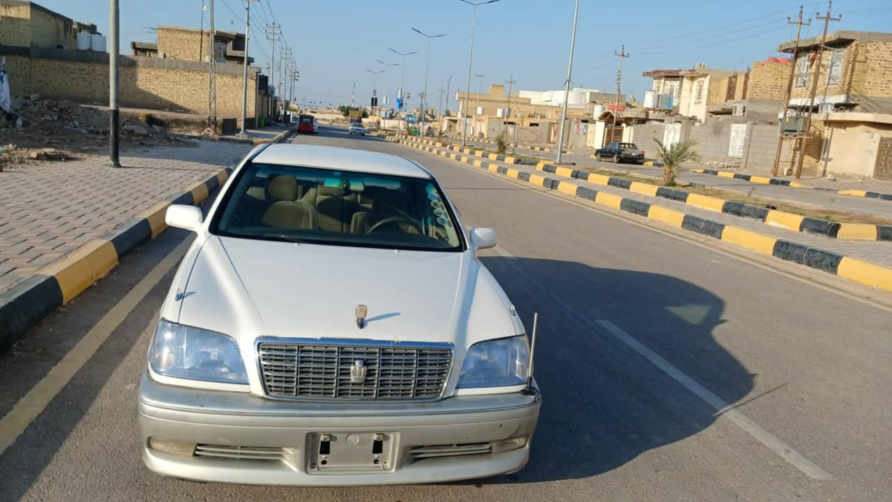 سياره جنون ادوات كصتين
لايت زنون كرستال تبريد ثلج كهربائيات كلها شغاله حداديه فول
برده خلفيه دكمتين
كير ومكينه كفاله تخم تاير 
السعر 29 /ذي قار قضاء النصر 
***********
