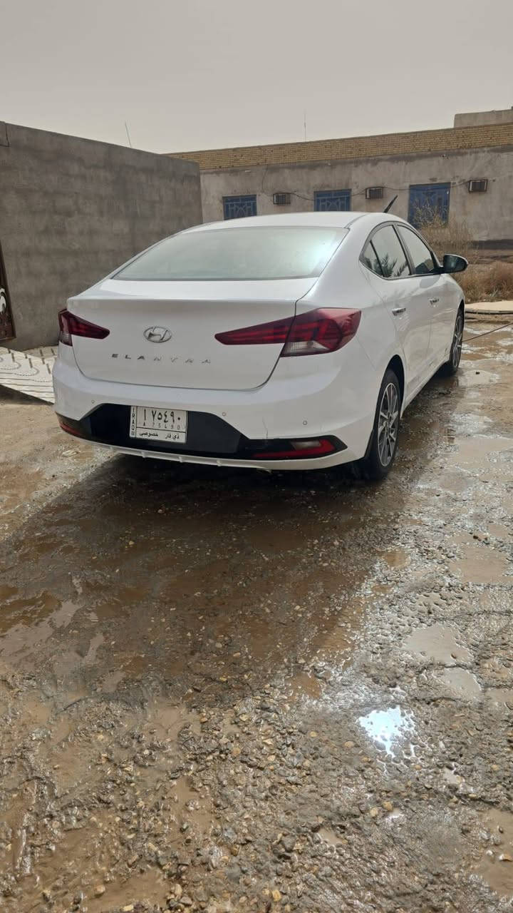 النترا 2020 كفاله
خليجي فول المواصات محرك 2000 حداديه تخم تاير كله جديد ما بيه اي نقص  مكان ناصريه طريق سيددخيل هاذه رقم صاحب السياره ***********
