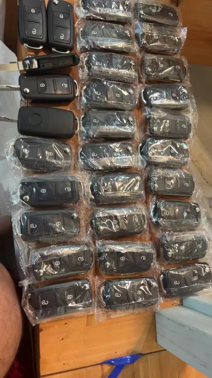 ‏هاي الشلحة مال بصمات يعطيني سعر بالعافية***********
9 يوجد توصيل جميع المحافظات
