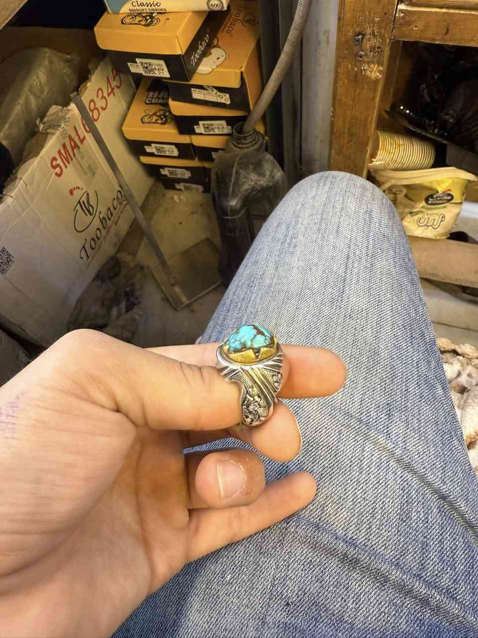 سلام عليكم نيشابوري اصلي قديم كلش ولمحبس مخطوط قلم زني سعر الغرام ب6 وزنه 25 صياغته كلش حلوه مكان كربلاء ***********
