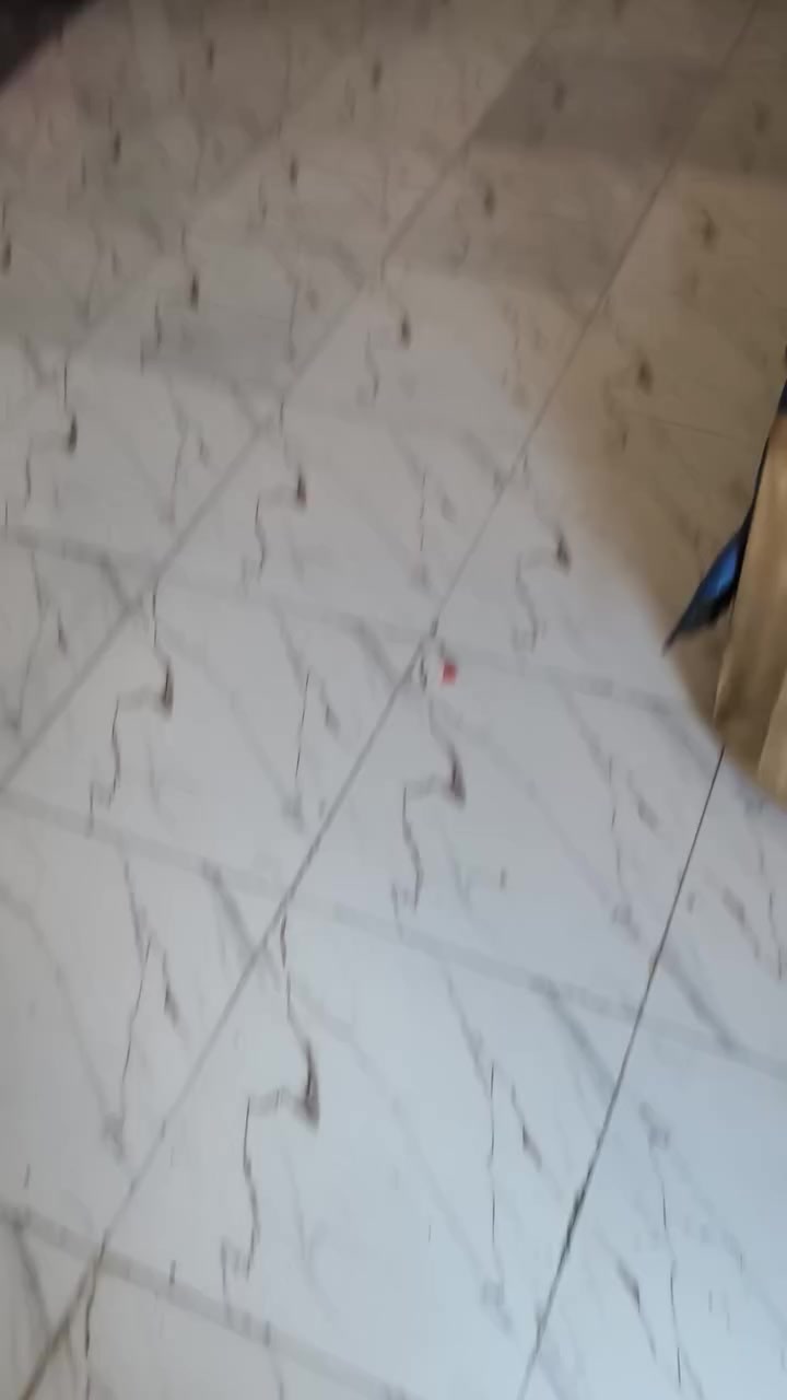 بيت زراعي للبيع مساحة٢٤٠متر. منطقة الشيخ نعمه حي العلماء يبعد  عن الشارع ١٥٠متر. ماء وكهرباء.
البناء صالة وغرفة وصحيات ومطبخ. متبقي مساحة ١٠٠متر حوش تكدر تبني بيه الي يعجبك. البناء بلوك قديم.. سحب موجود وماء البوري بالباب. وللعلم الكههرباء الجديده العمود بالباب . السعر25بيه مجال
.***********.واتساب واتصال وبخدمت الشراي. تفاصيل البيت
