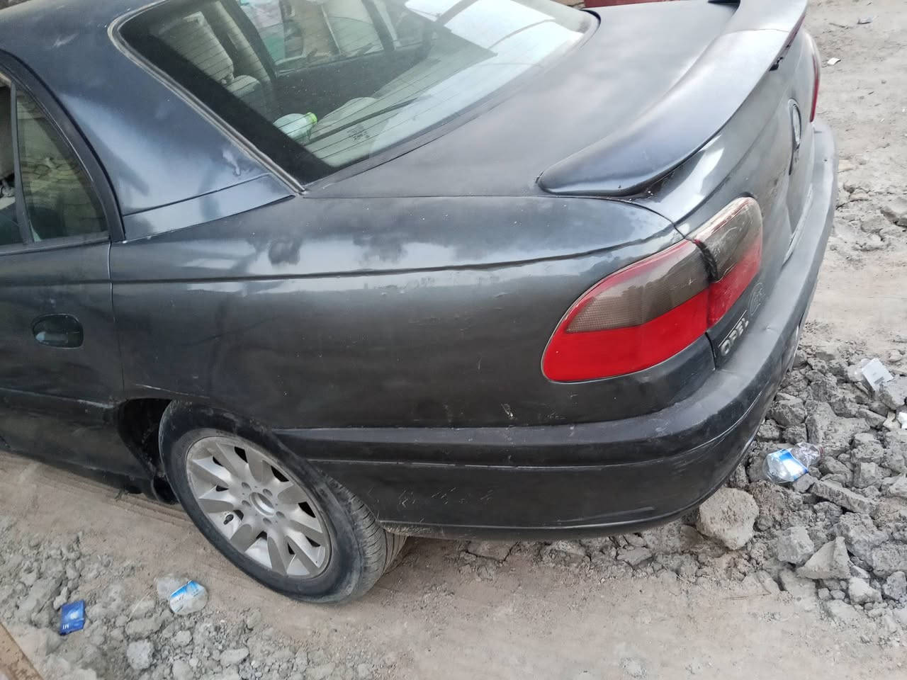 السلام عليكم اوبل بزون للبيع مكينه وكير 2500مكفولات لاتنقيص ولاتبخير كهربائيات شغاله حداديه جديده تايرات جدد رقم ديالى دولي بأسمنه سعر 38وبيها مجال رقم الهاتف ***********
