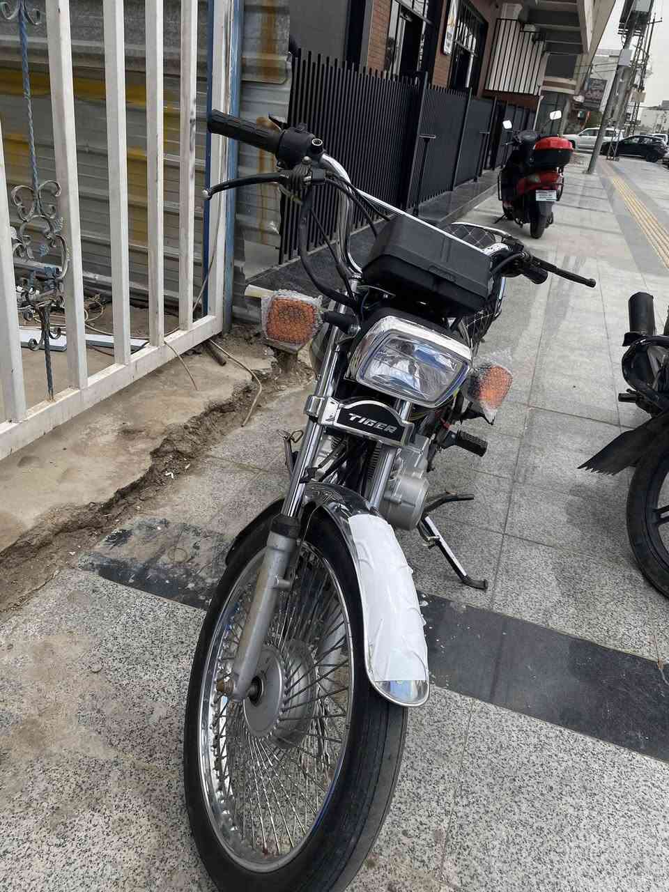 للبيع دراجه تايكر 2021 السعر 350 قفل كله فول


**إذا كنت صاحب هذا الإعلان وتريد حذفه لأي سبب، رجاءا أرسل رسالة إلى الدعم الفني**