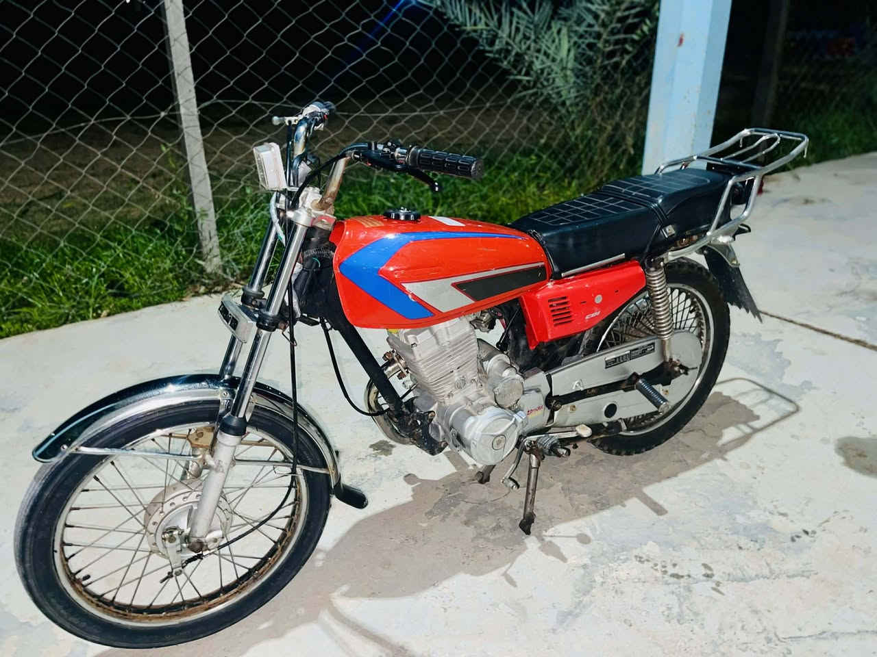 سلام عليكم سافانه 5كير سلف اوراق
مديل 2021 دراجه خير من الله سعر 425 ومجاله بسيط 

شادلهه مكينه 22

واسط الاحرار الحسينيه 

***********
