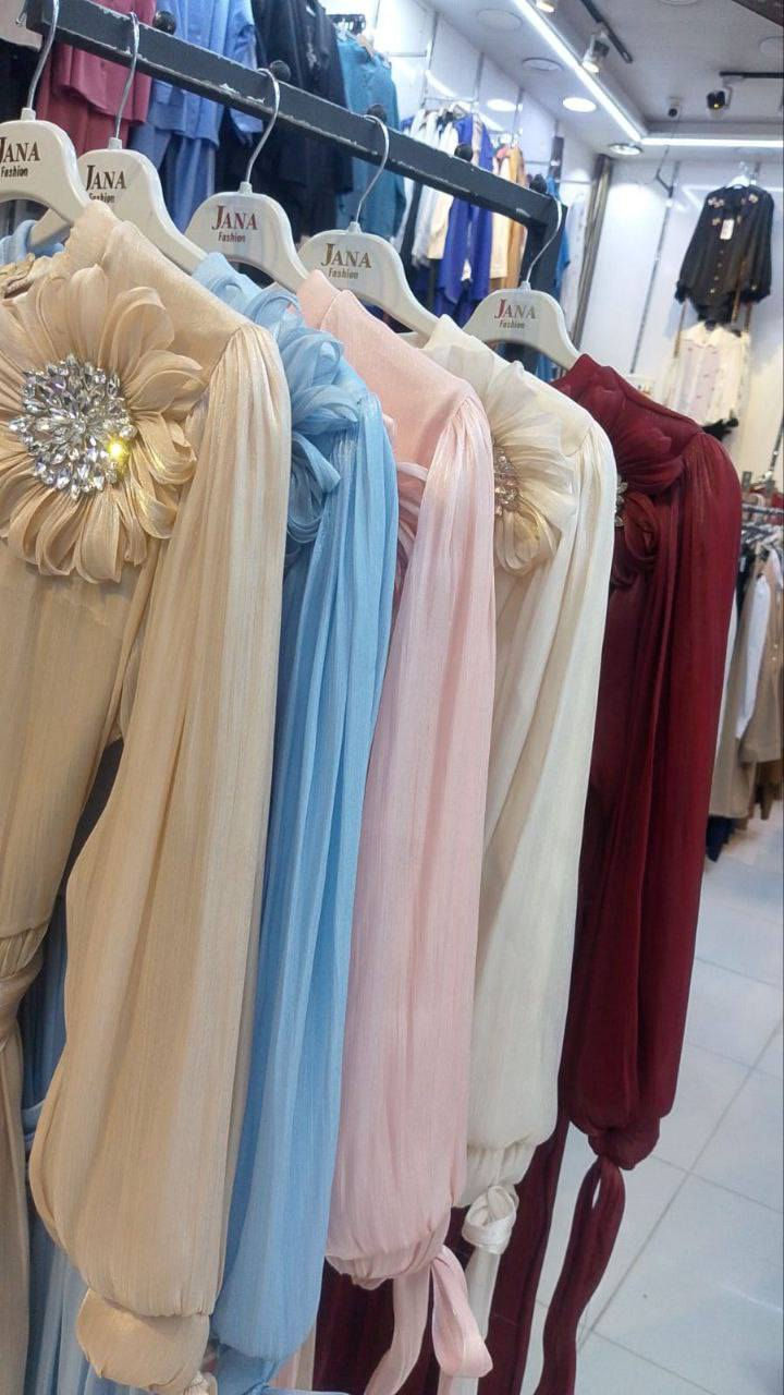 فستان مناسبات❤‍🩹
السعر 33 الف فقط
خامة اوركنزا مبطن 
38-40-42-44-46-48


**إذا كنت صاحب هذا الإعلان وتريد حذفه لأي سبب، رجاءا أرسل رسالة إلى الدعم الفني**