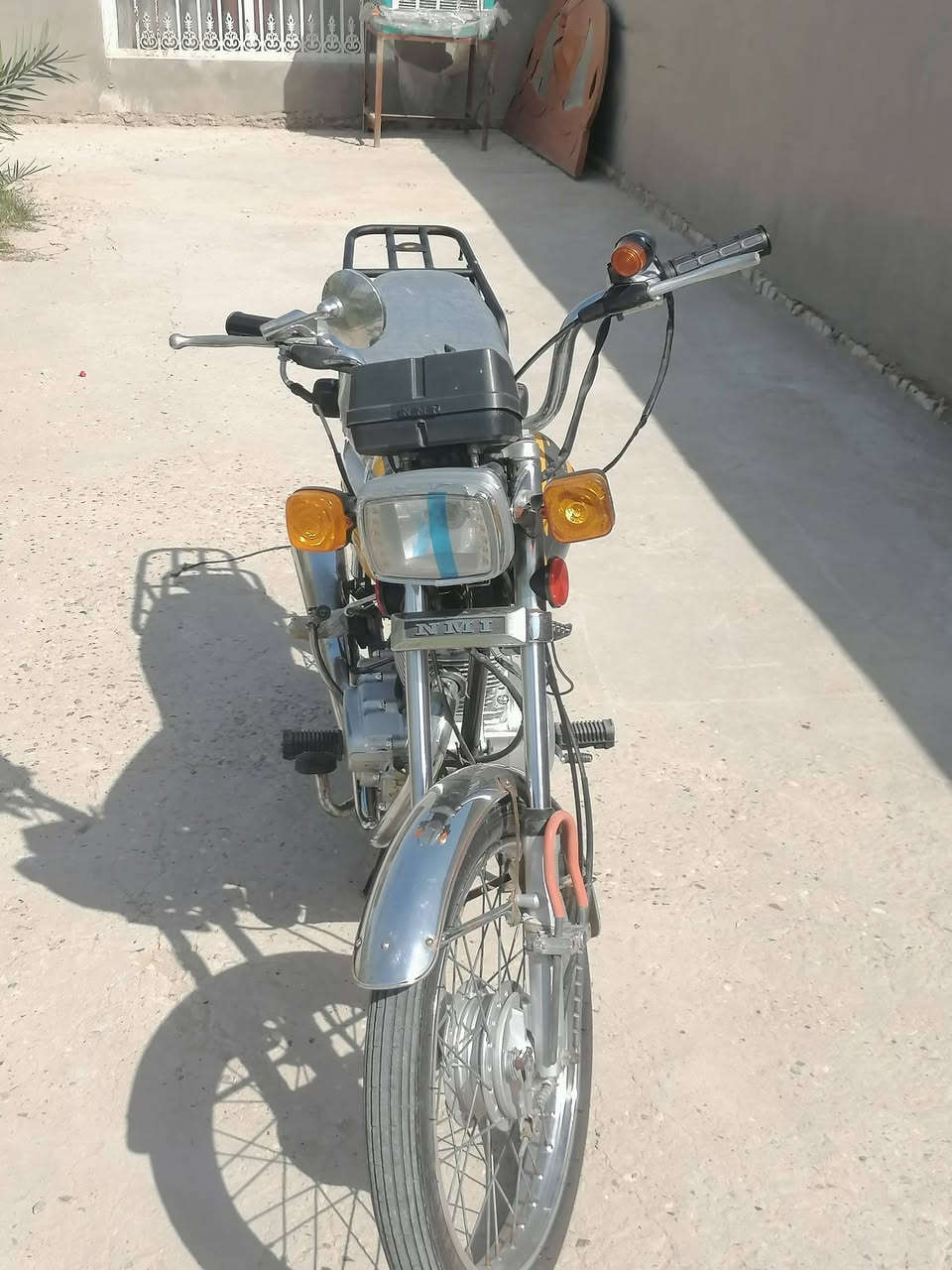 نامه شلامجه ٢٢ اوراق اصولي 7 وكيل نوار باشا 
الدراجه مكفولة من شلعه و سرعه و كهربائيات و فصلة 
مكينه بلاد ما مفتوح
سعر ٨٥٠ *********** بيه واتساب
