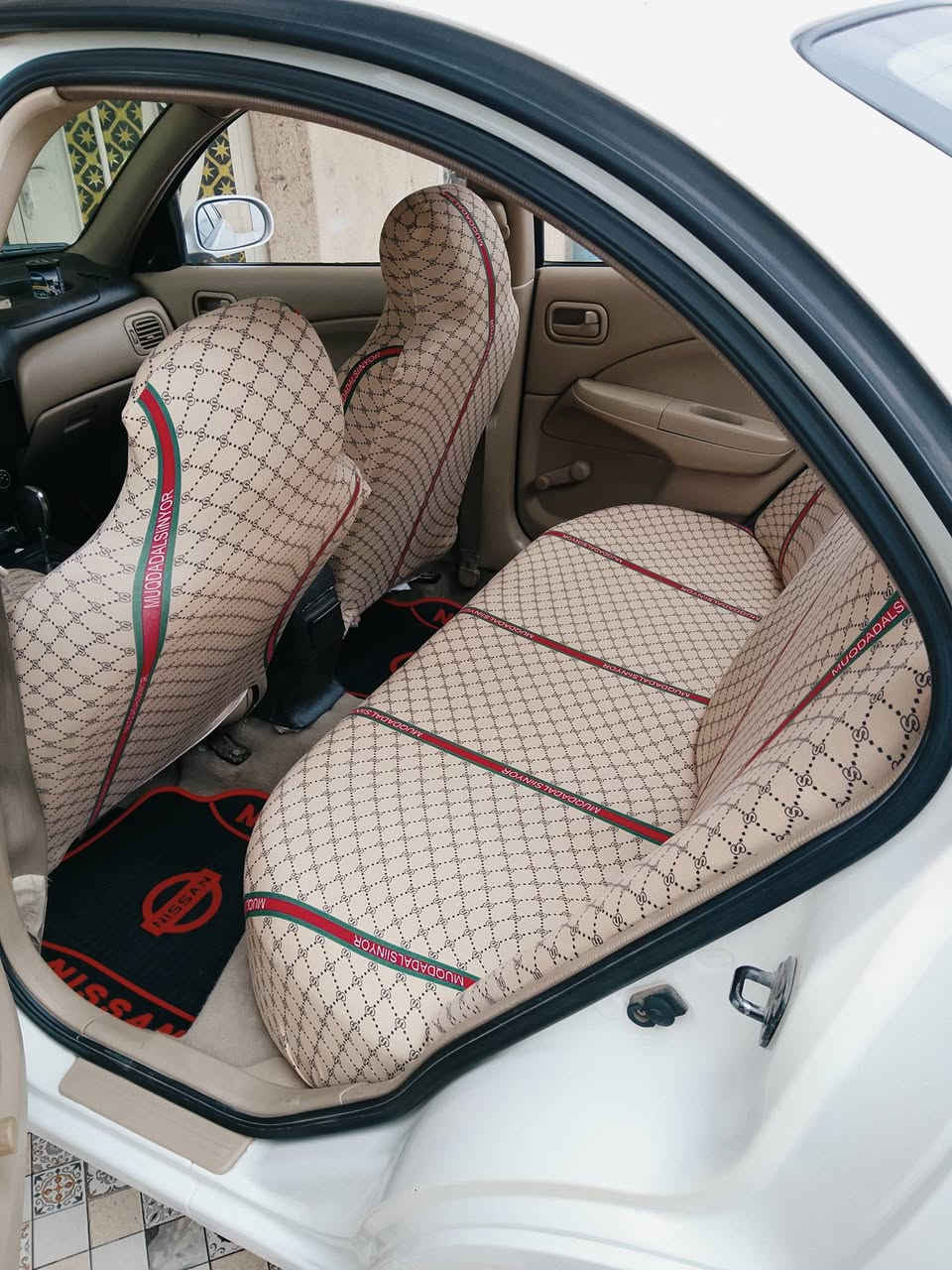 السلام عليكم سني موديل 2009 رقم بغداد بسمي شخصين تحويل مباشر رقم نكليزي سياره مكفوله كفاله عامه من كلشي لا صبغ ولا بارد كير ومكينه شركه دواخله شركه سياره جديده بشكل مكان (مكان واسط صويره)(***********(السعر110وبيه مجال لطيبين)(خوان ما يعجبك لمنشور عبره بكلمه طيب تعكس عله خلاقك وتحياتي لجميع
