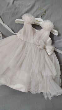 فستان بناتي • عمر سنة ونص • توصيل