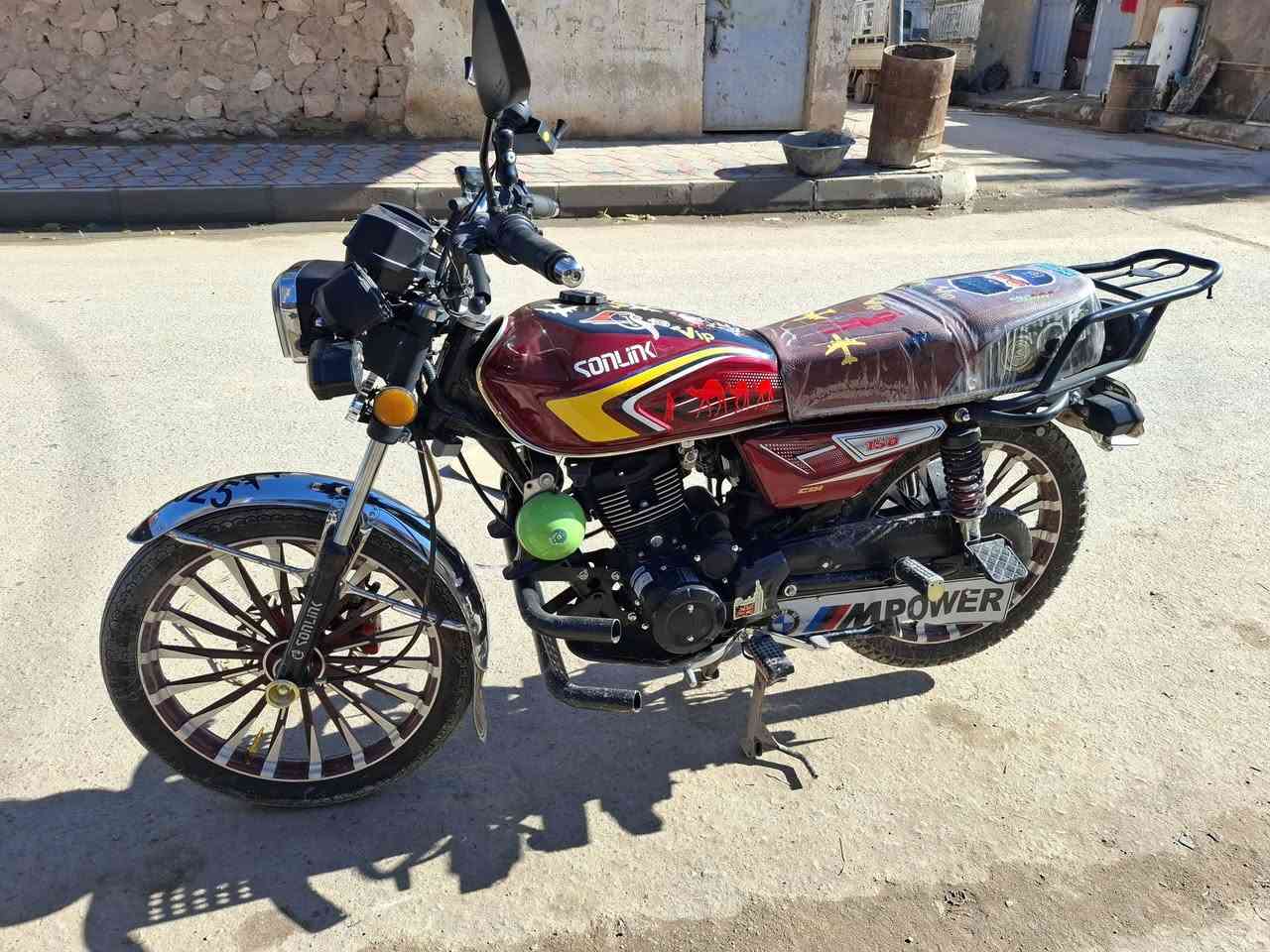 للبيع فقط
سولنك 24 شكل ل 25 موطور الف متحط علي نضافته شوفت عينكم سعره 875 وبي مجال بسيط ***********-***********
