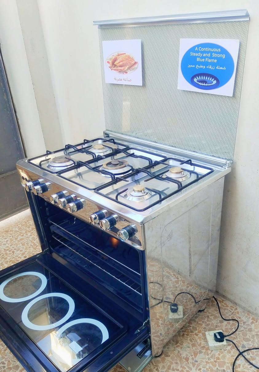 طباخ رويال مصري مستعمل نظام بوري فرن خطين يشتغل قياس 90* 60 شغال فرن كلوب مقدحه شوايه كلو شغال فرن غير مستعمل بعد شرط استعمال قليل جدا العنوان موصل جانب الأيمن رجم حديد للاستفسار
***********
***********
