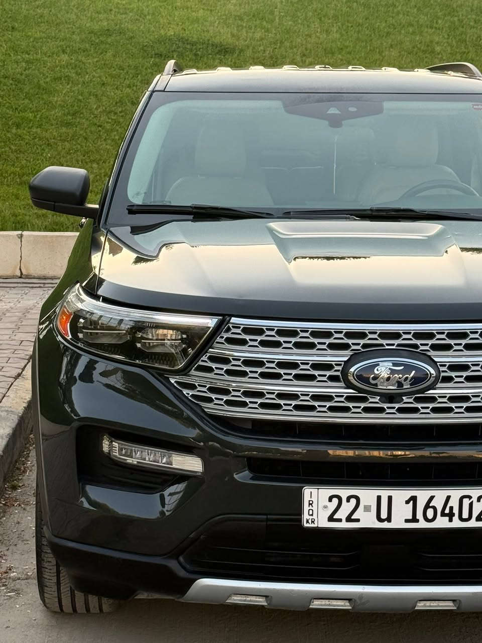 السلام  عليكم ورحمة الله وبركاته
‏‎‏‎       ——— لـلـبـيع  ———

‏‎‏‎فورد اكسبلورر   —  Ford Explorer

‏‎‏‎وراد أمريكي.     —   ايرباك البرده - الستيرن 

‏‎‏‎الموديل           —   2023

فئة.                 —   XLT /4WD 

حجم المكينه   —   V4/2300T

‏‎‏‎اللون               —    زيتوني   

‏‎‏‎المسافه المقطوعه — 21.000 

‏‎‏‎حاله السياره. — بدون صبغ بدون تبديل (التقرير مع الصور )

‏‎‏‎المواصفات 
‏‎‏‎- بصمة تشغيل 
‏‎‏‎- بصمة أبواب 
‏‎‏‎-تشغيل عن بعد 
‏‎‏‎-ترحيب عند الاقتراب 
‏‎‏‎-كشنات جلد 
-داخل لونين مميز 
‏‎‏‎- رادار جانبي 
‏‎‏‎-رادار امامي 
‏‎- رادار خلفي 
‏‎‏‎- شاشه كبيره تدعم نظام الأبل كار باي ونظام الاندرويد 
‏‎-تدفئة ستيرن 
‏‎-گير ماوس 
‏‎-دبل اكسل 
‏‎-اوتو هولد 
‏‎-اوتو ستوب 
‏‎-هندبريك بصمه 
‏‎-٧وضعيات قياده 
‏‎‏‎-كشنات تدفئة 
‏‎‏‎- ستيرن بحركه كهربائيه 
‏‎‏‎- تبريد مركزي 
‏‎‏‎- بگ لايت LED 
‏‎-صندوق كهربائي 
‏‎-كشنات VIP ( منفصل )
‏‎‏‎- كود باب 
‏‎‏‎-كرسي السايق والراكب بحركه كهربائيه
‏‎‏‎-تحكم ستيرن جهتين 
‏‎‏‎-تحديد سرعه 
‏‎‏‎-مانع انزلاق 
‏‎‏‎-ليد نهاري
‏‎‏‎-كامره خلفيه دواره 
‏‎‏‎باقي المواصفات المعروفه 

‏‎‏‎السعر            — اكتب تم ويوصلك السعر مباشر 

‏‎‏‎رقم السياره    — أربيل  

‏‎‏‎موقع  السياره — السليمانية 

‏‎‏‎للأستفسار.     — *********** - ***********
