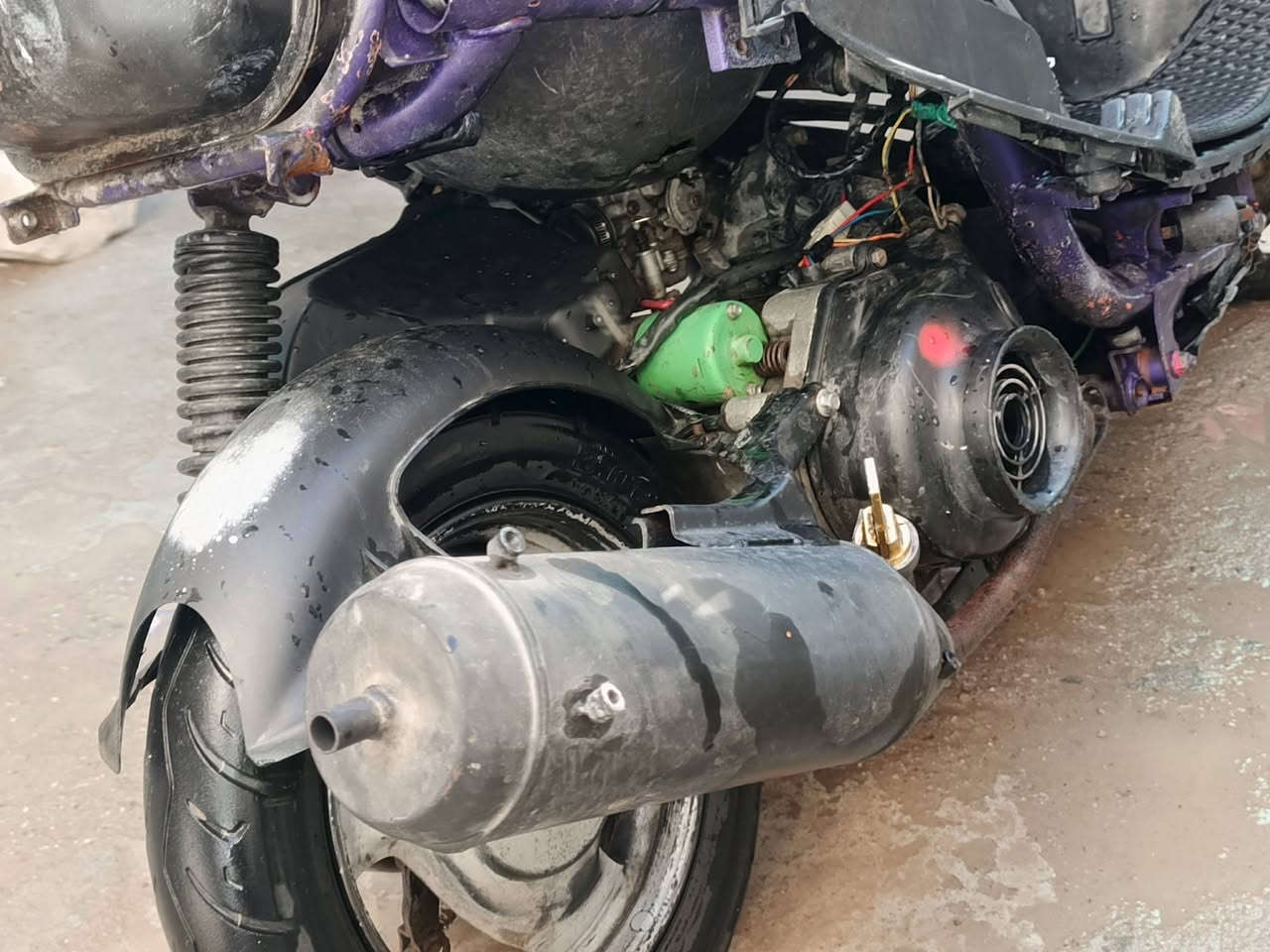 سلام عليكم  عدله للبيع بوشه 49 مجفته مره وحده دراجه شلعه موعدل بدون وراق دراجه عوس بس قبق هندر كلشي ما بيه كفلك من سرقه ومن عشاير سعر 350وبيه مجال ابو 250لا تراس ليش تفاشل وياك وهاذ رقمي ***********مكاني لربع سايدات مال عبجيه
