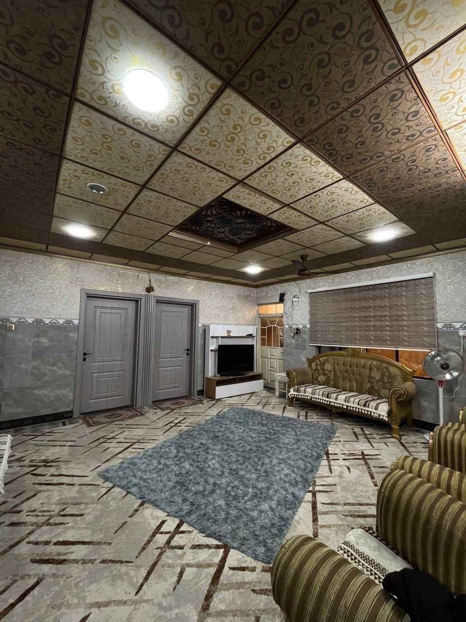🔴عقار للبيع من :
عروض مكتب (( مملكة الخير )) لتجارة العقارات 

•بيت للبيع في حي الصديق الاولى خلف مرطبات البحرين 

•المساحة: 300 متر واجهة 11 ونص شارع تبليط بعرض 12 متر 

 

طابقين / درج خارج وداخل البيت 

الطابق الارضي غرفتين نوم وهول واستقبال ومطبخ وصحيات 

الطابق الثاني اربعة غرف وهول وصحيات 

🌍الموقع : حي الصديق الاولى خلف مرطبات البحرين 

📃 سند سكني ملك صرف / شرط القرار التمليك  والتحويل 

#مملكة_الخير_للعقارات عنوان المكتب:  الموصل _ سايدين مرطبات البحرين قرب قاعة الفخامة للاعراس 

📌 نستقبل عقاراتكم في اغلب مناطق الموصل ..

‭0751 007 1659‬ ‬

‭0770 606 6687‬
