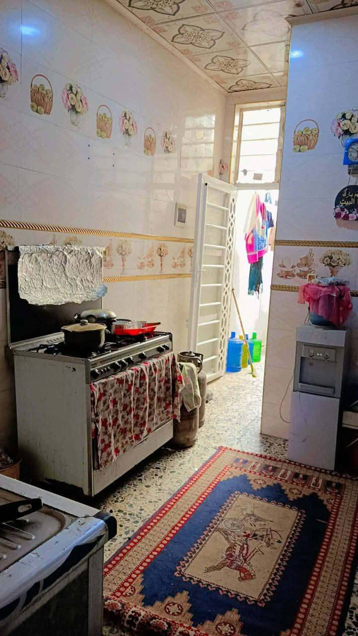 بيت للبيع مساحه 100متر
طابو صرف حي ميسان قطاع 22

قرب شارع بدوريات

طابق ونص صب كونكريت جديد 

الطابق الاول غرفة وصالة ومطبخ واستقبال 

وصحيات داخليه وخارجيه 

الطابق الثاني غرفة وصالة وصحيات 

السعر 127 مع المجال 

اتصال مكتب الخالدي 

***********

او زياره المكتب حي ميسان شارع الكيات 

قبل تقاطع شارع بدوريات

ومقابل مخبز الوسام
