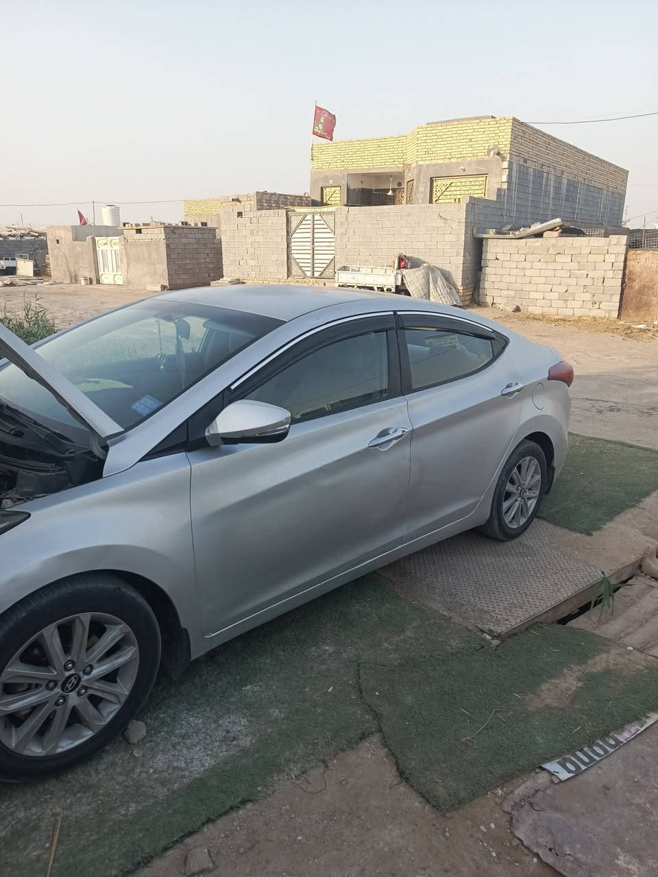 النتره موديل 16خليجي
بسمي مكينه كير حداديه جدد 

تبريد قطعتين ثلج بيها مكانات 

صبغ اثر جراد وبيها جاملغ تبديل 

مكان ناصريه مركز 100وبيها مجال 

***********
