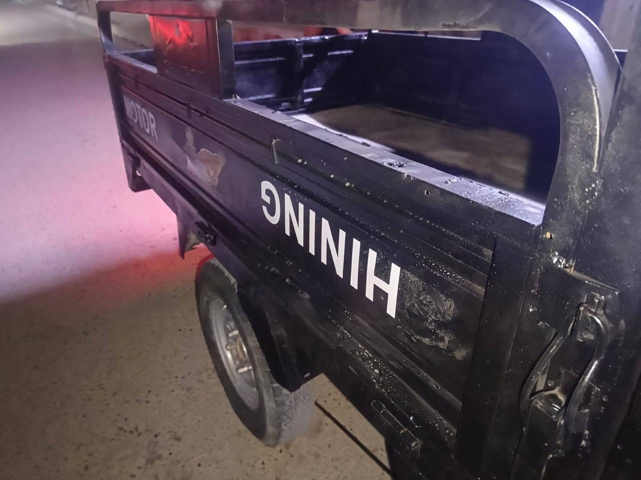 سلام عليكم ستوته للبيع موديل 17 ستوته خير من الله أوراق صوليه كل شغل بيها نكر سلف  المكان حي أور سبع قصور سعر مليون 200 رقم انتصال ‏‪***********‬‏
