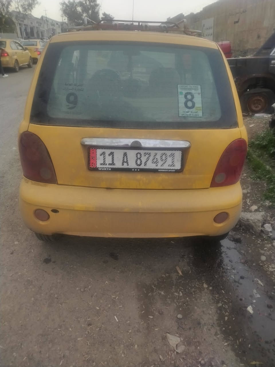 كوكو للبيع بها كربون شخصي ومده عشره ايام اما يطلع شرط المحرك وشرط الكير يعوز له بربرين مل كلج والسنويه  2031 رقم بغداد  السياره باسمي وشرط التحويل وشرط الوكاله والسعر خاص *********** موديل 2011 وراء السائق بالصندوق
