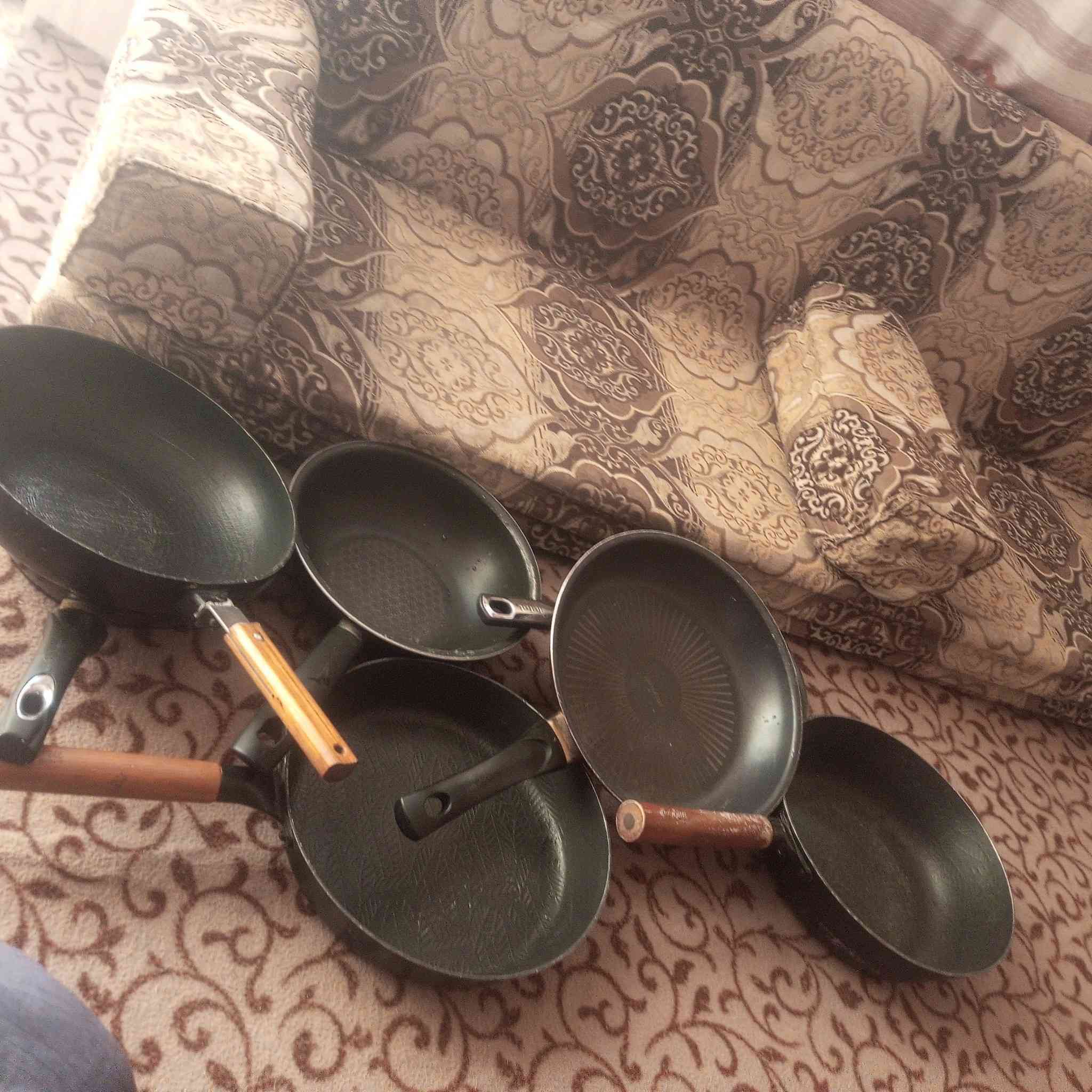 سلام عليكم للبيع طاوه اوربي الماني مستخدم  ثقيل اصلي مختوم احجام  *********** اومراسله
