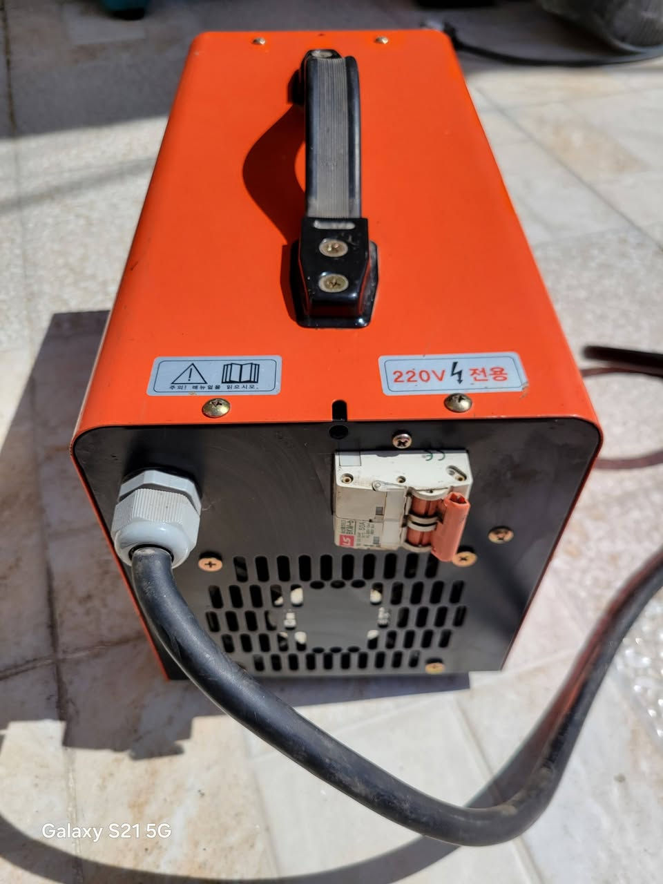 ماكنة لحام الكترونيةماركةASEA 180A انفيرتر مصنوع خصيصا للشركات النفطية الكورية الشراي يراسلني اويتصل واتسب*********** توصيل موجود لكافة المحافظات
