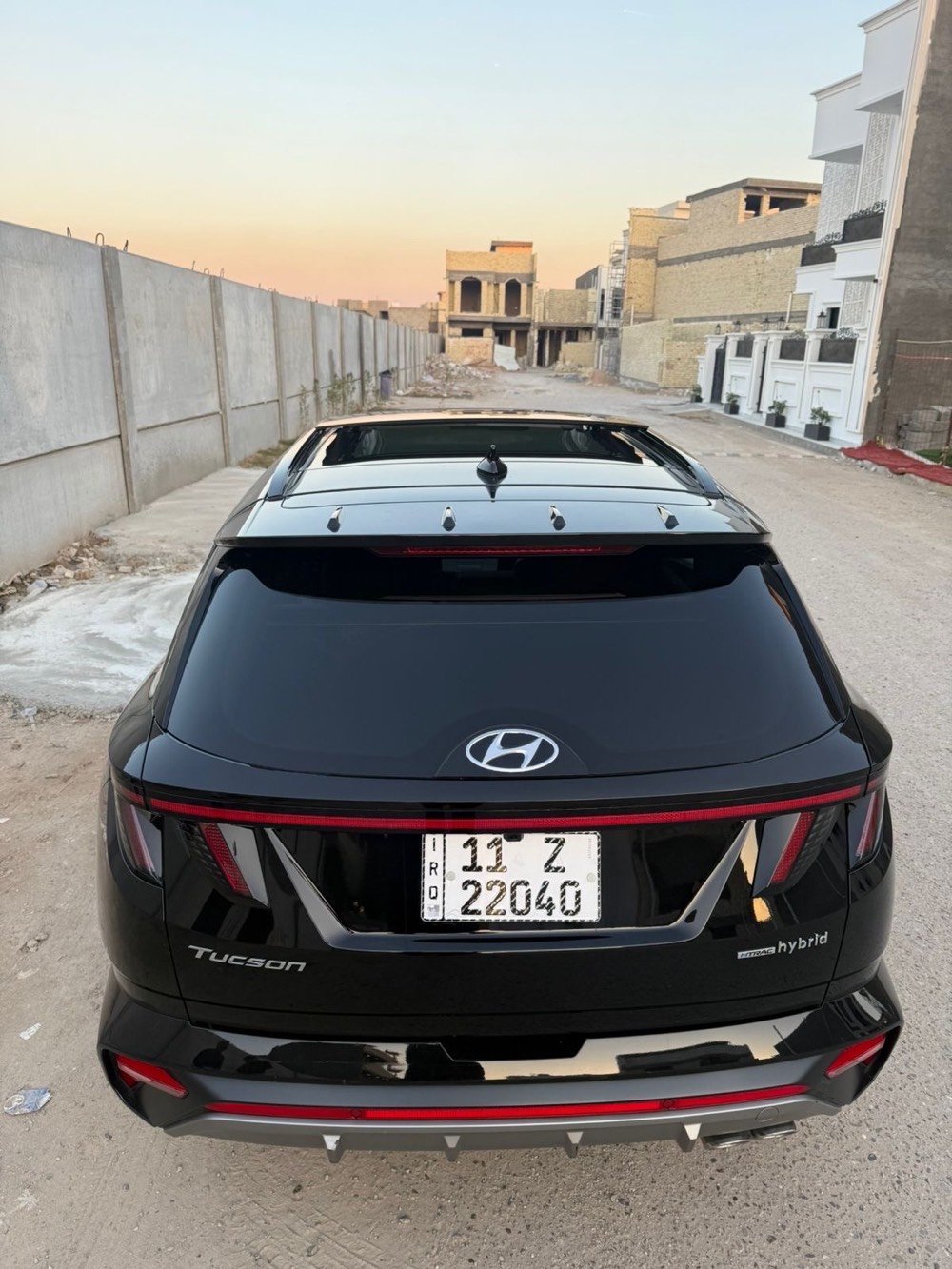 السلام عليكم
توسان 2024 NLine هايبرد فئه مميزه 
فول مواصفات جديده جداً
ماشيه 22 الف ميل
السعر 189
بيه ثلاث قطع مبدله بدون دواخل 
بصمه 
بنوراما
4 ويل
جلد 
تدفئه كشنات فول تحكم 
رادارات 
وبعد بيه هواي مواصفات
السياره بسمي  
المكان بغداد الغزاليه 
***********