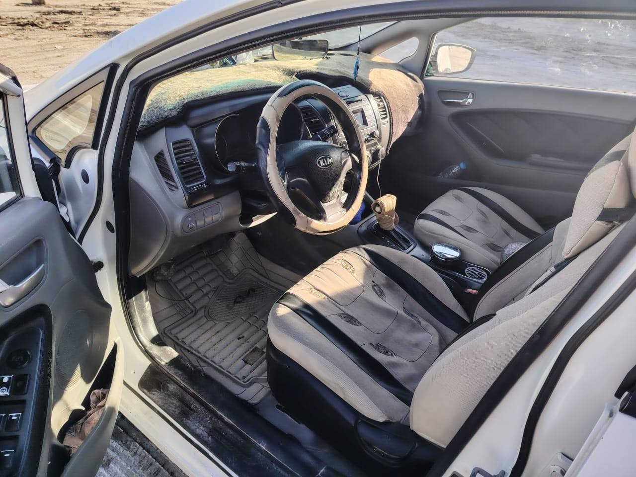 سلام عليكم سيراتو ٢٠١٤ للبيع كير مكينه حداديه تبريد كله شرط الكشر مصبوغ حزام أثر دحجات ضرب عابر مابيه مكان السماوه الرميثه السعر ١٠٠ بيه مجال
للاستفسار للاتصال على الرقم ***********
