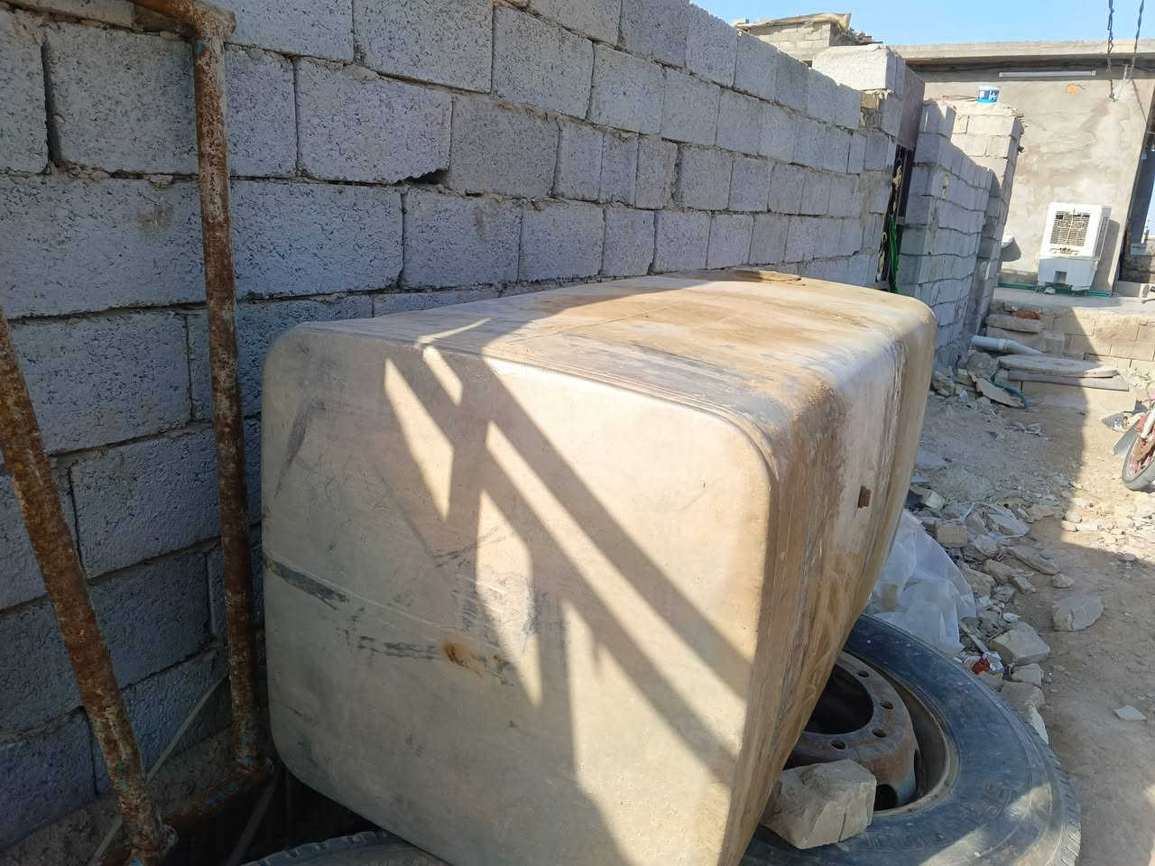 تانكي كاز عملاق اكثر من 700لتر+كاسحه زعانف مال اكتروز للبيع ***********
