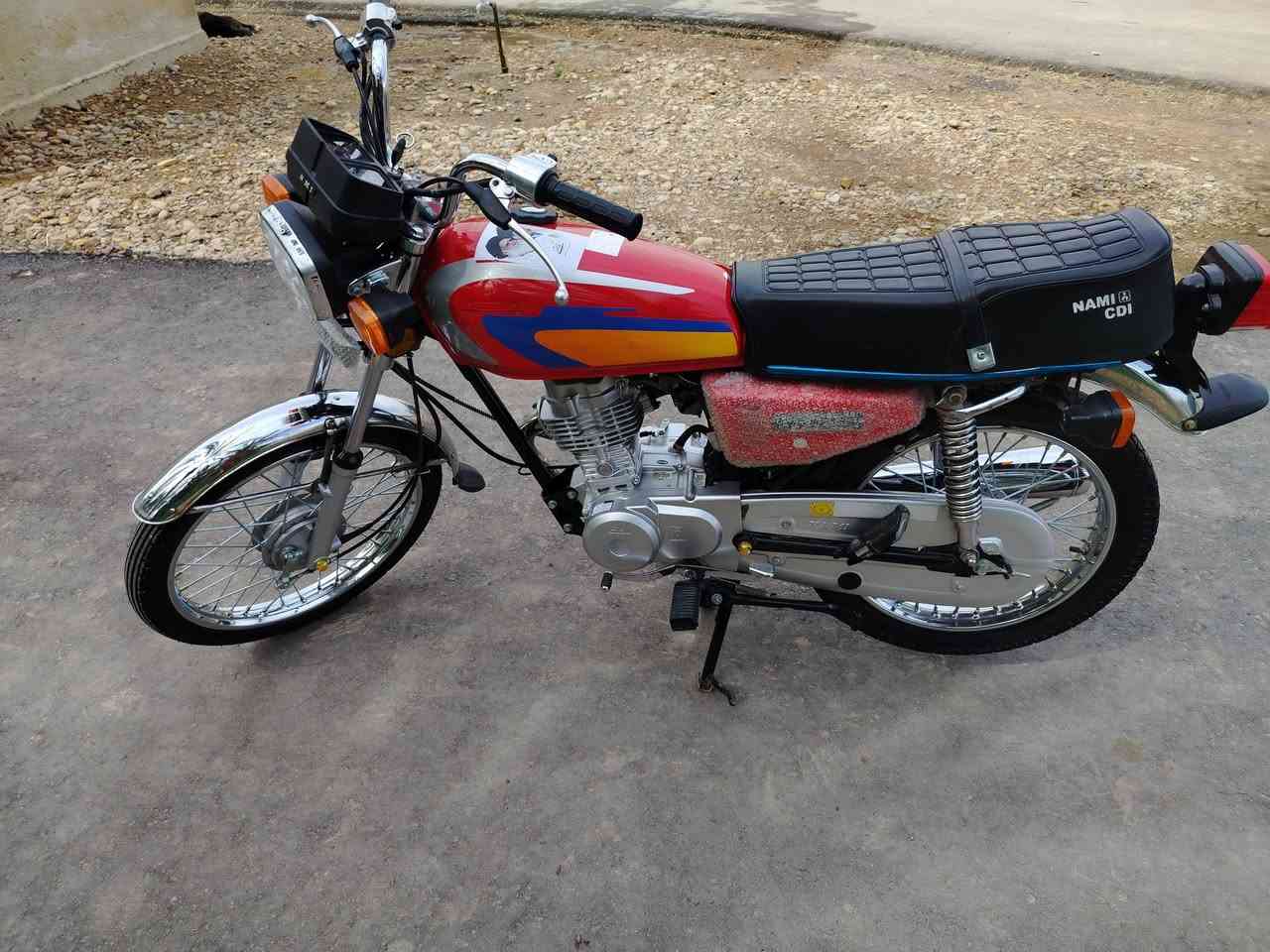 سلام عليكم دراجة لبيع تعمير اول تبديلت دهن وراق سكنر مكفولة من كلشي سعر خاص  عنوان ابو سبع طريق ميمونة 
***********
***********
