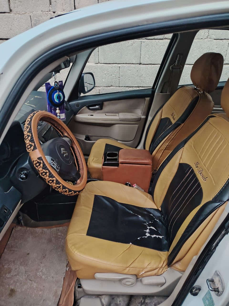 سلام عليكم سازوكي sx4 وراد خليجي بيهه جفيه صفحت العبري بس راجعه بلاد سياره مابدل بيهه ولا قطعه جفيتهه خفيفه كلش وهاذ السونار بلمنشور كير مكينه 1600 كفاله حداديه تخم تاير كهربائيات كله شغاله جاهزه سياره وحلوه السعر 50 وبيهه مجال الشراي مكاني بصره التفاصيل ع الرقم ***********
