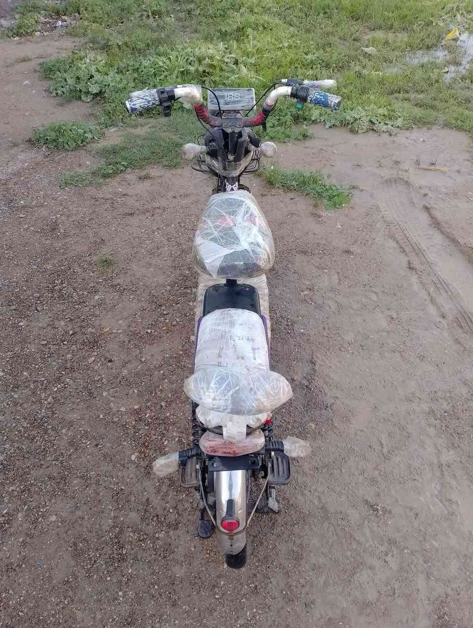 دراجة شحن 5بطاريات نص عمر موديل22 جاهز من كلشي السعر 190 وبي مجال العنوان ديالى دلي عباس الهاتف ***********
