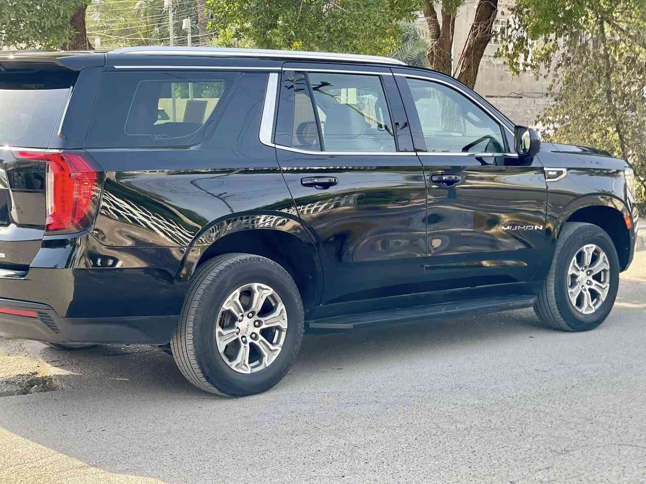 جي ام سي يوكن
 موديل 2022 
فئه SLE خليجي 
وكاله المنصور 
مكفوله كفاله عامه 
رقم اربيل بسمي 
ماشيه 80KM 
مكاني بغداد 
السعر 435 ورقه 
الاتصال ***********
