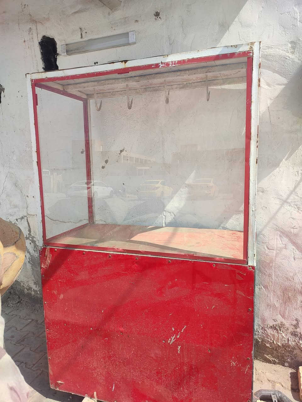 جام خان للبيع السعر 80 للاتصال *********** العنوان الديوانية شارع اتلاثين
